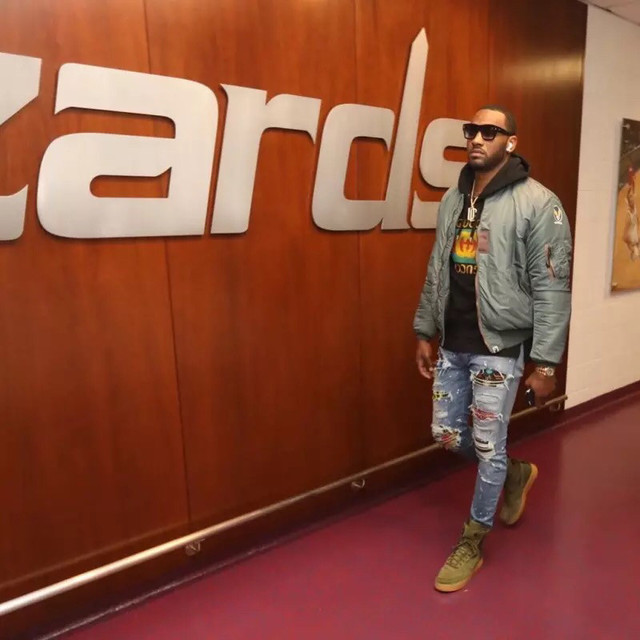 莱切vs都灵：班达、法尔科内首发，切-亚当斯、弗拉希奇出战（莱切迎战都灵：班达、法尔科内先发，切·亚当斯与弗拉希奇登场）