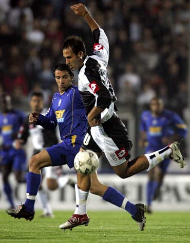 库里达成超狂里程碑！盛赞飙27分的状元郎：联盟后继有人（库里缔造史诗纪录！力赞砍下27分的状元：联盟接班人已现）