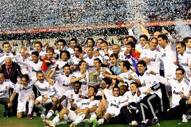 半场战报：罗马1-0乌迪内斯，洛伦佐-佩莱格里尼点射破门（半场战况：罗马1-0暂领先乌迪内斯，洛伦佐-佩莱格里尼点球建功）