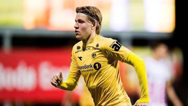 凯恩：第二个丢球是我的失误，所以我一直渴望机会把球打进（凯恩承认第二失球是自己失误：一直盼用进球弥补）