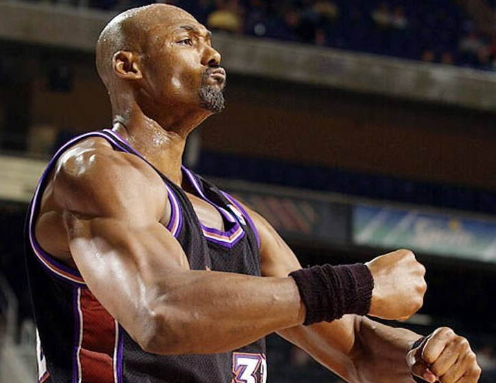 图片报：因球迷禁令，大部分法兰克福高层放弃前往那不勒斯（《图片报》：受球迷禁令影响，多数法兰克福高层决定不赴那不勒斯）