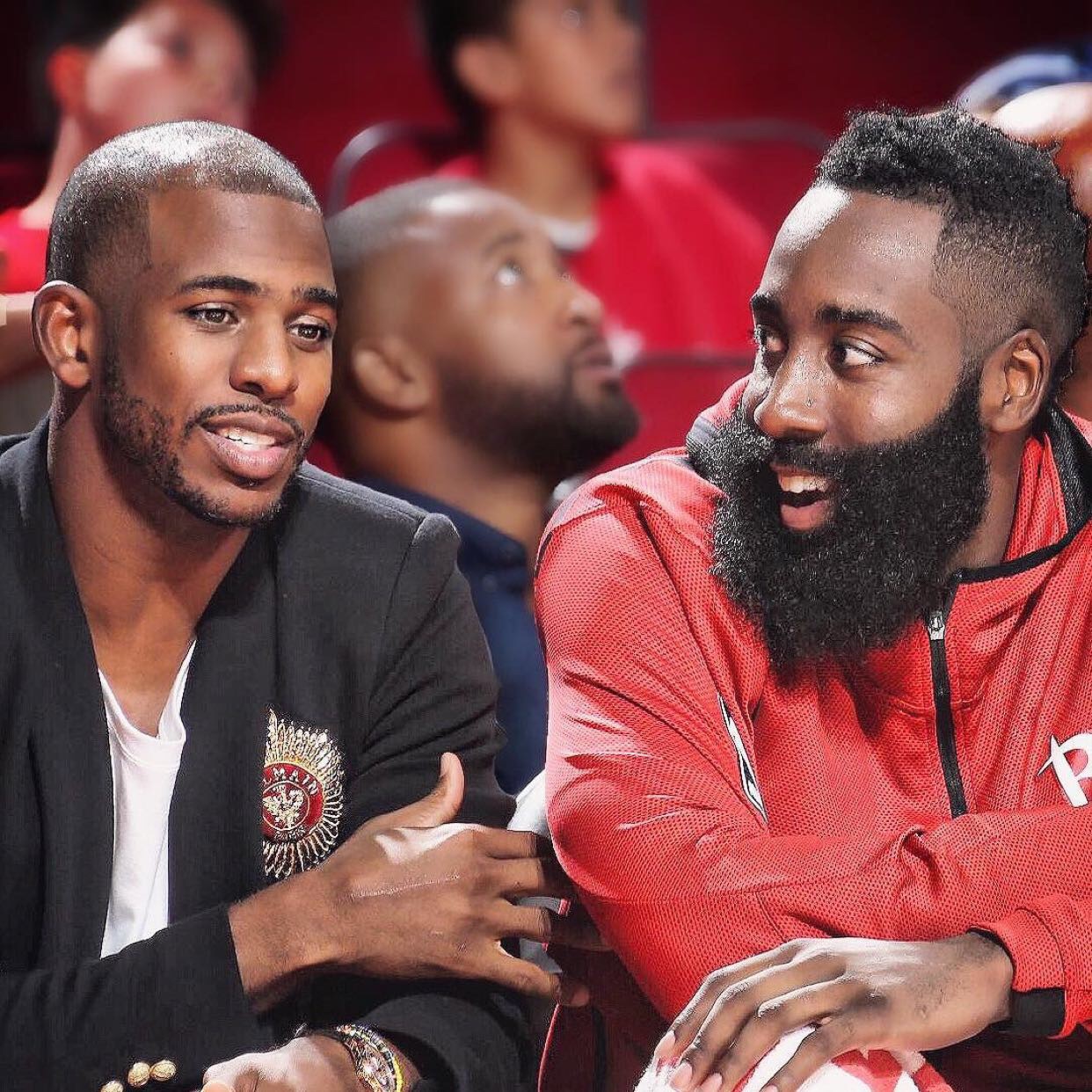 米兰冬奥会男子冰壶落选赛中国男队以7-2大胜新西兰队（米兰冬奥会男冰壶落选赛：中国队7比2大胜新西兰）