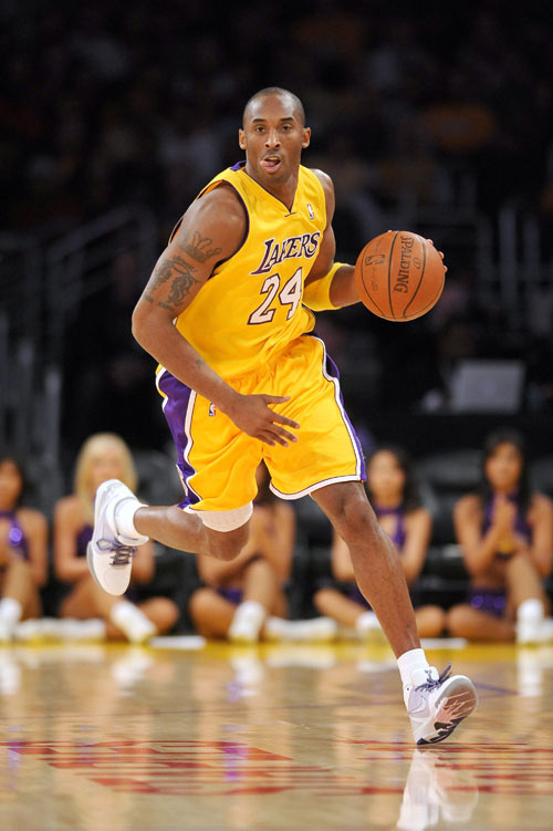 职业球员打野球就是在欺负人，太轻松了（职业球员打野球，简直是降维打击）