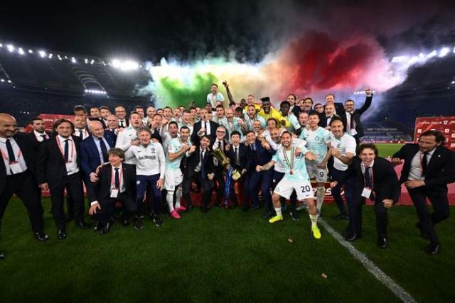 半场战报：格拉斯哥流浪者0-2罗马，佩莱格里尼、苏莱破门（半场：罗马2-0领先格拉斯哥流浪者，佩莱格里尼与苏莱建功）